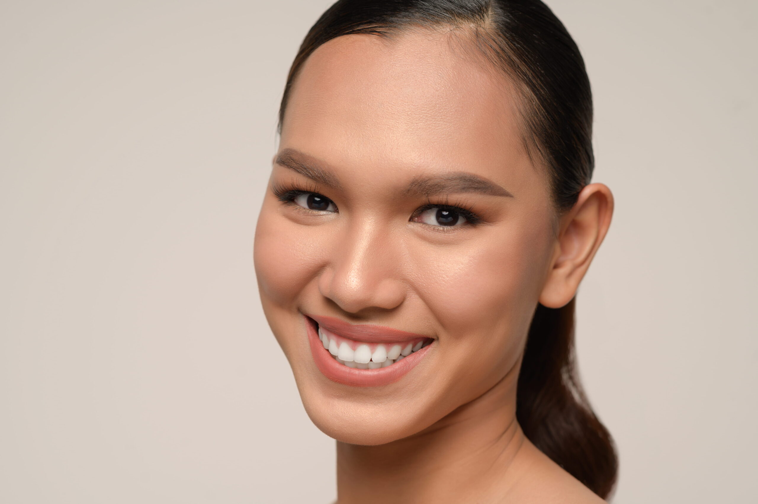 Porcelain Veneers Cost Breakdown: Consultation, Lab, Placement