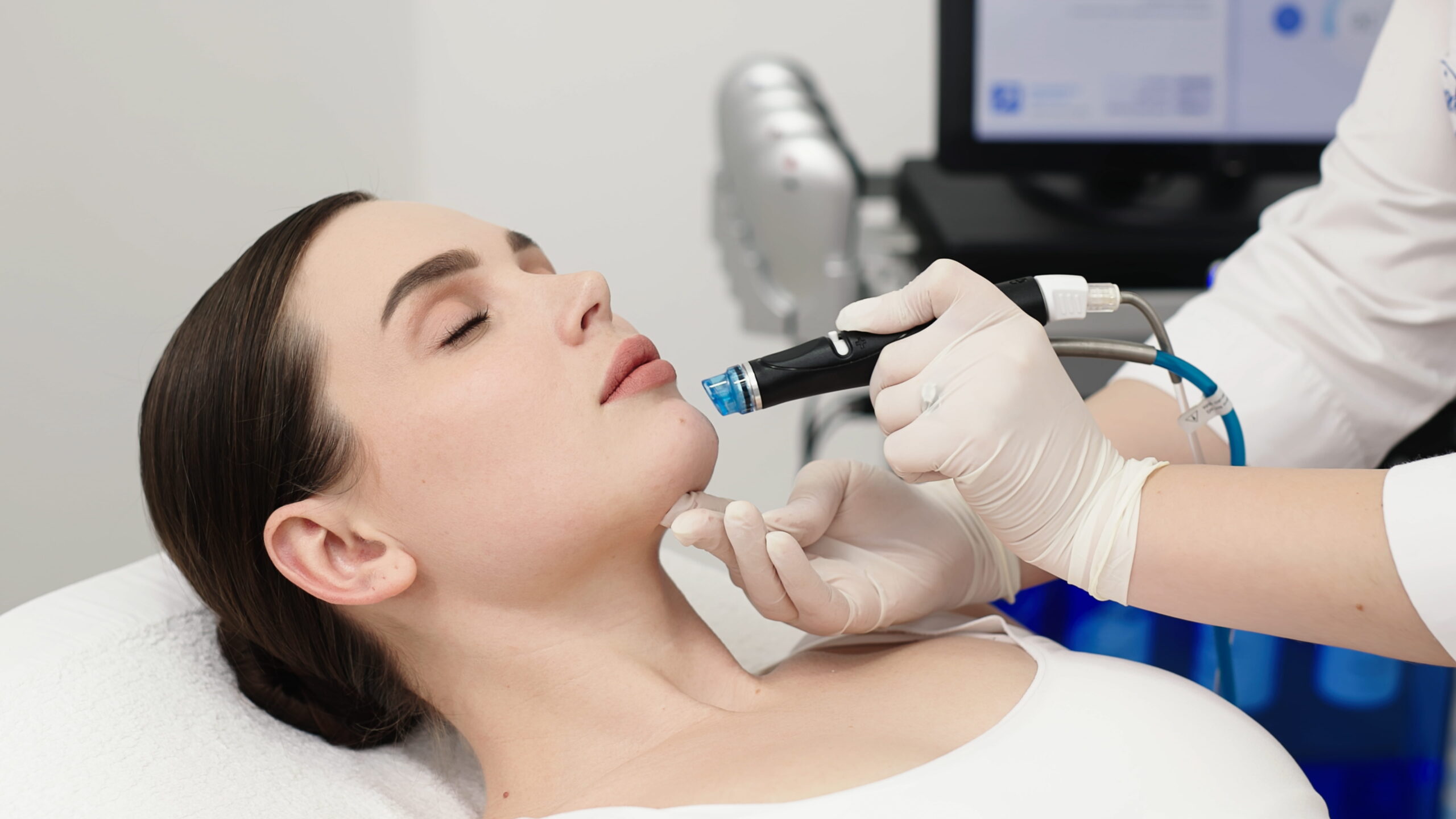 How to Choose a Cosmetic Injector: Red Flags, Credentials and Questions to Ask